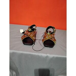 No Boundaries Sandals Elegant Olive Women's Size 6 With Eyelet Detail Strappy...